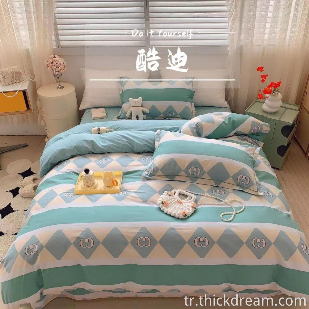 1a174012272008f56090c4dbd7cc776